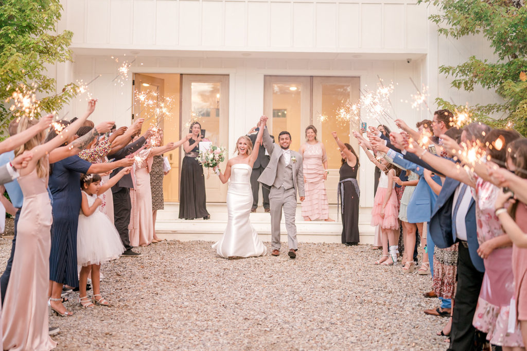 August wedding at Grandeur House | Kaitie Gill Weddings | Kayleigh Ross Photography