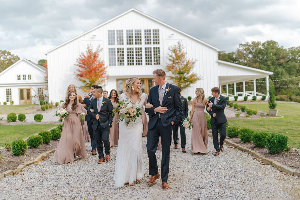 October wedding at Grandeur House | Kaitie Gill Weddings | Julia Stroud Photography